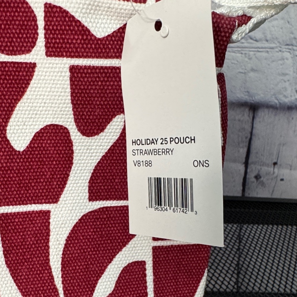 Vuori Red & Cream Canvas Cosmetic Pouch - Picture 3 of 5